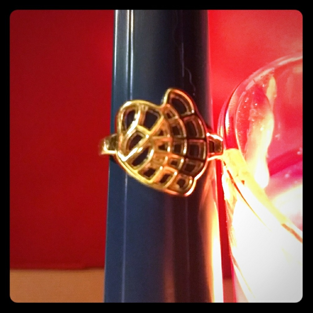 NWT, Sterling Silver, unique design ring Sz 7.5